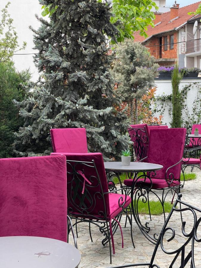 Etnomania Boutique Hotel Pristina Exterior photo